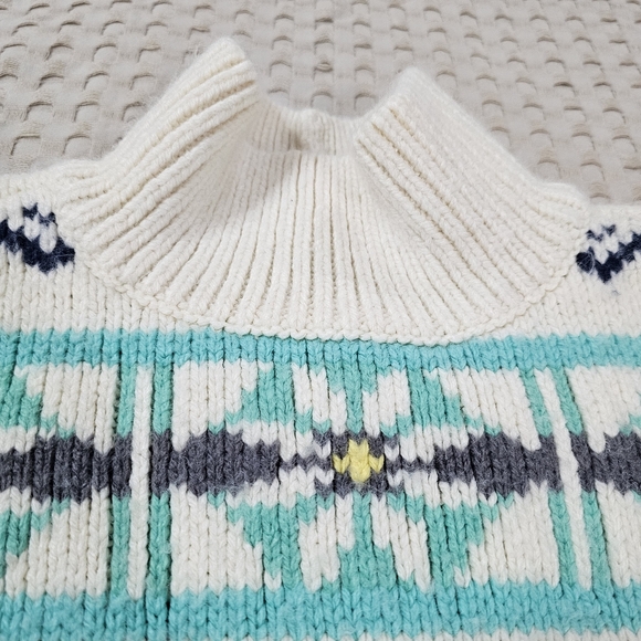 AE Oversized Fairisle Mock Neck Sweater Size Medium - Picture 8 of 13